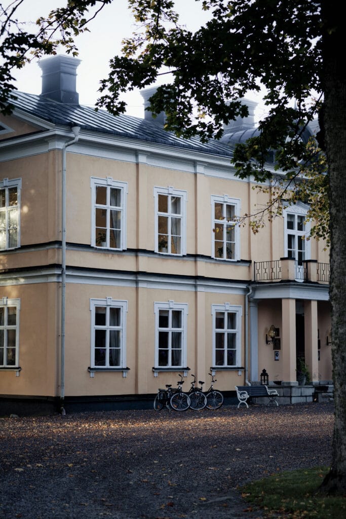 Framsidan Thoresta Herrgård